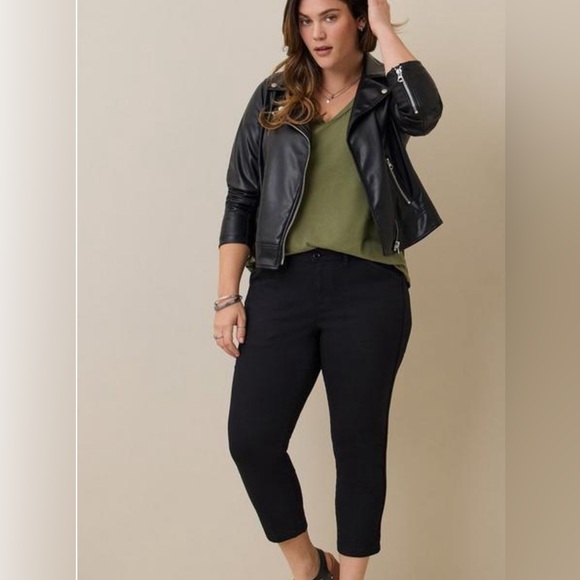 torrid Pants - Torrid Crop Skinny Stretch Mid-Rise Black Pant